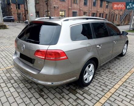 Сірий Фольксваген Пассат, об'ємом двигуна 2 л та пробігом 275 тис. км за 10900 $, фото 8 на Automoto.ua