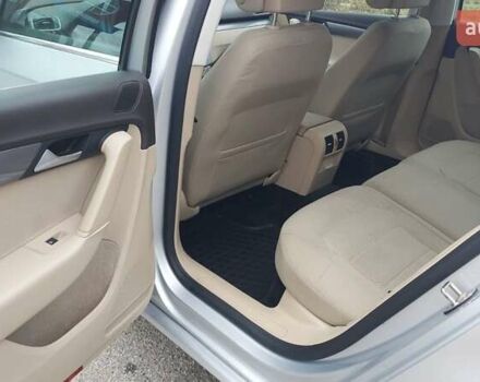 Серый Фольксваген Пассат, объемом двигателя 1.97 л и пробегом 290 тыс. км за 9950 $, фото 16 на Automoto.ua