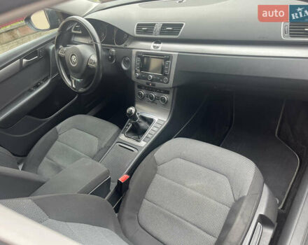 Серый Фольксваген Пассат, объемом двигателя 2 л и пробегом 192 тыс. км за 13800 $, фото 17 на Automoto.ua