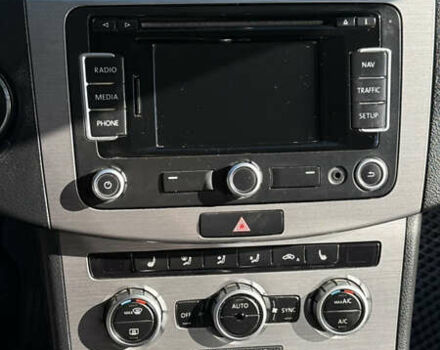 Серый Фольксваген Пассат, объемом двигателя 2 л и пробегом 322 тыс. км за 11200 $, фото 34 на Automoto.ua