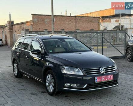 Серый Фольксваген Пассат, объемом двигателя 2 л и пробегом 206 тыс. км за 12588 $, фото 4 на Automoto.ua