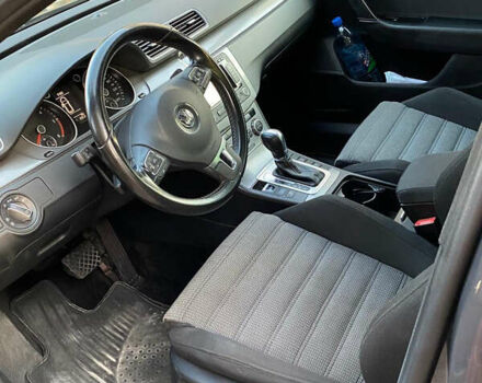 Серый Фольксваген Пассат, объемом двигателя 1.97 л и пробегом 279 тыс. км за 12600 $, фото 12 на Automoto.ua