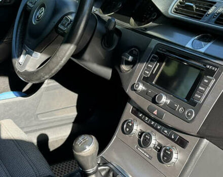 Серый Фольксваген Пассат, объемом двигателя 2 л и пробегом 322 тыс. км за 11200 $, фото 40 на Automoto.ua