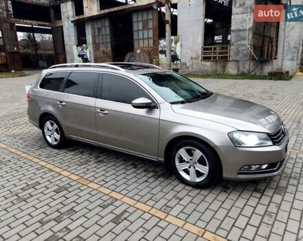 Сірий Фольксваген Пассат, об'ємом двигуна 2 л та пробігом 275 тис. км за 10900 $, фото 22 на Automoto.ua