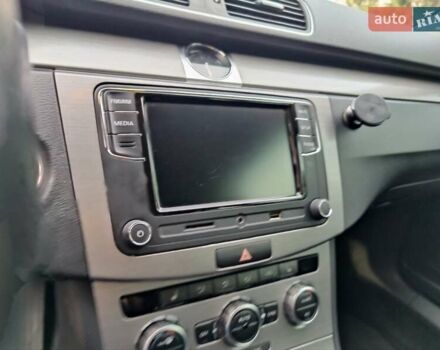 Сірий Фольксваген Пассат, об'ємом двигуна 1.97 л та пробігом 296 тис. км за 11600 $, фото 43 на Automoto.ua