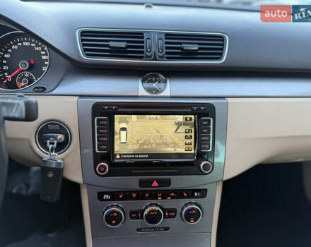 Серый Фольксваген Пассат, объемом двигателя 2 л и пробегом 206 тыс. км за 12588 $, фото 10 на Automoto.ua