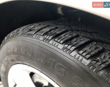 Сірий Фольксваген Пассат, об'ємом двигуна 2 л та пробігом 275 тис. км за 10900 $, фото 35 на Automoto.ua