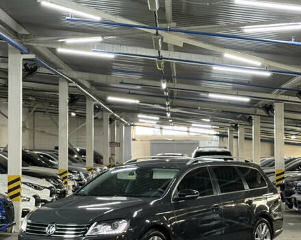 Серый Фольксваген Пассат, объемом двигателя 2 л и пробегом 220 тыс. км за 12900 $, фото 5 на Automoto.ua