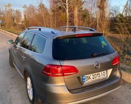Сірий Фольксваген Пассат, об'ємом двигуна 2 л та пробігом 309 тис. км за 13000 $, фото 4 на Automoto.ua