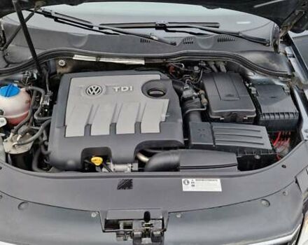 Серый Фольксваген Пассат, объемом двигателя 1.6 л и пробегом 228 тыс. км за 10499 $, фото 20 на Automoto.ua