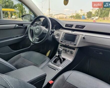 Сірий Фольксваген Пассат, об'ємом двигуна 1.97 л та пробігом 296 тис. км за 11600 $, фото 32 на Automoto.ua