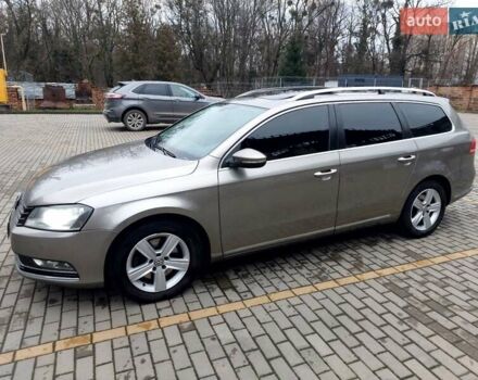 Сірий Фольксваген Пассат, об'ємом двигуна 2 л та пробігом 275 тис. км за 10900 $, фото 27 на Automoto.ua