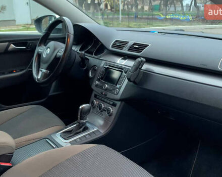 Сірий Фольксваген Пассат, об'ємом двигуна 1.97 л та пробігом 259 тис. км за 12999 $, фото 9 на Automoto.ua