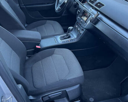 Серый Фольксваген Пассат, объемом двигателя 2 л и пробегом 248 тыс. км за 11500 $, фото 7 на Automoto.ua