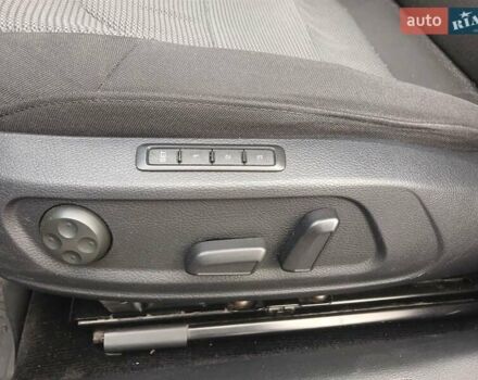 Серый Фольксваген Пассат, объемом двигателя 1.97 л и пробегом 290 тыс. км за 11700 $, фото 9 на Automoto.ua