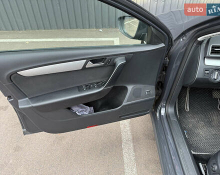 Серый Фольксваген Пассат, объемом двигателя 2 л и пробегом 324 тыс. км за 13500 $, фото 23 на Automoto.ua