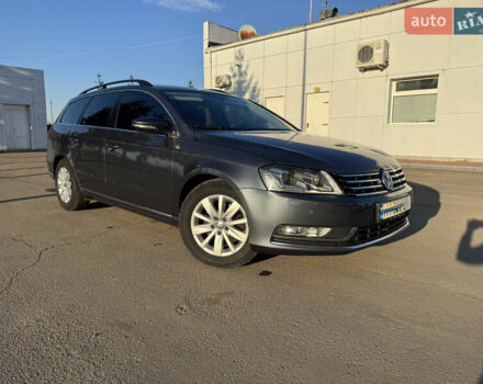 Серый Фольксваген Пассат, объемом двигателя 2 л и пробегом 225 тыс. км за 11200 $, фото 5 на Automoto.ua