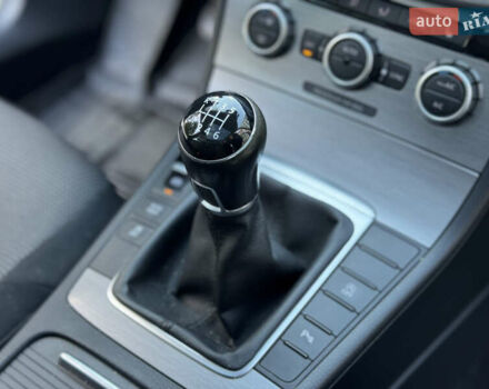 Серый Фольксваген Пассат, объемом двигателя 2 л и пробегом 216 тыс. км за 13250 $, фото 32 на Automoto.ua