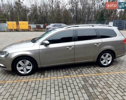 Сірий Фольксваген Пассат, об'ємом двигуна 2 л та пробігом 275 тис. км за 10900 $, фото 4 на Automoto.ua