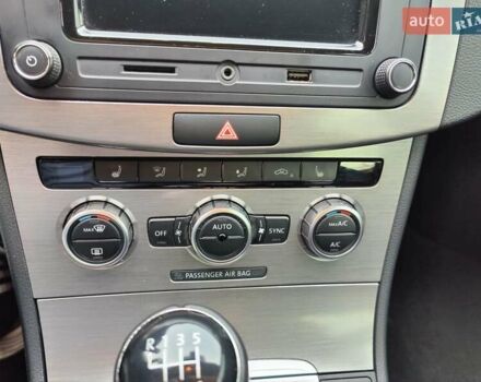Сірий Фольксваген Пассат, об'ємом двигуна 1.97 л та пробігом 296 тис. км за 11600 $, фото 46 на Automoto.ua
