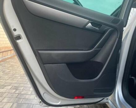 Серый Фольксваген Пассат, объемом двигателя 2 л и пробегом 293 тыс. км за 13000 $, фото 12 на Automoto.ua