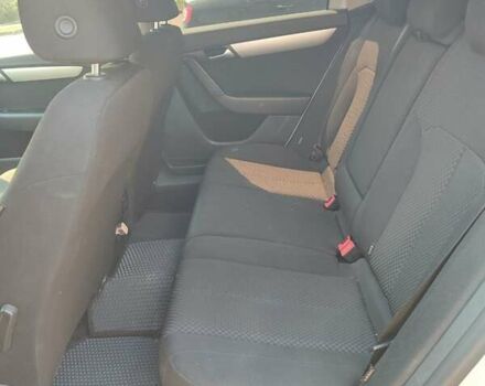 Серый Фольксваген Пассат, объемом двигателя 1.97 л и пробегом 270 тыс. км за 11600 $, фото 5 на Automoto.ua