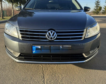 Серый Фольксваген Пассат, объемом двигателя 2 л и пробегом 225 тыс. км за 11200 $, фото 4 на Automoto.ua