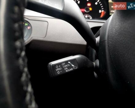 Сірий Фольксваген Пассат, об'ємом двигуна 2 л та пробігом 275 тис. км за 10900 $, фото 85 на Automoto.ua