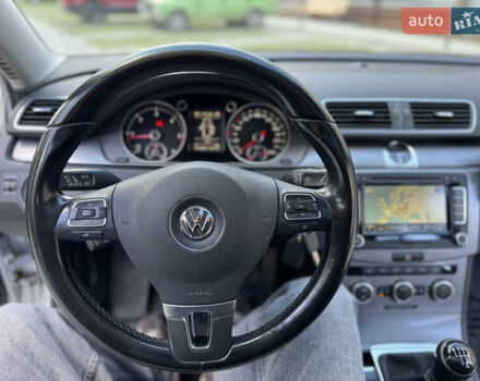 Серый Фольксваген Пассат, объемом двигателя 2 л и пробегом 216 тыс. км за 13250 $, фото 29 на Automoto.ua