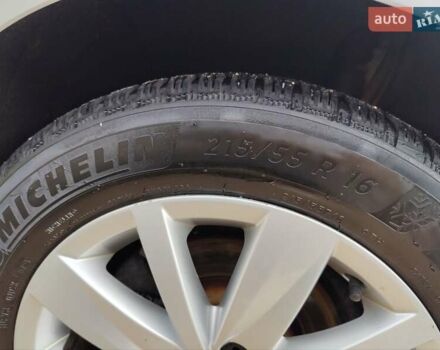 Сірий Фольксваген Пассат, об'ємом двигуна 1.97 л та пробігом 296 тис. км за 11600 $, фото 6 на Automoto.ua