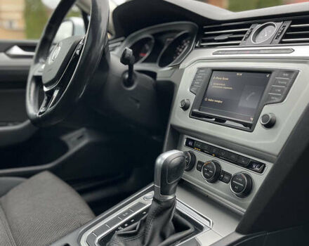 Сірий Фольксваген Пассат, об'ємом двигуна 2 л та пробігом 322 тис. км за 13850 $, фото 26 на Automoto.ua