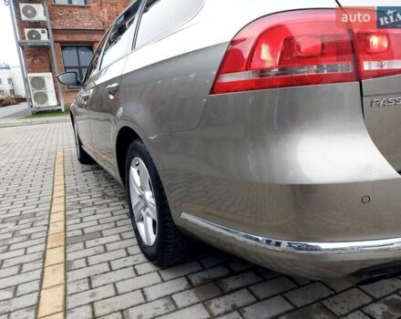 Сірий Фольксваген Пассат, об'ємом двигуна 2 л та пробігом 275 тис. км за 10900 $, фото 18 на Automoto.ua