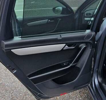 Серый Фольксваген Пассат, объемом двигателя 1.6 л и пробегом 228 тыс. км за 10499 $, фото 8 на Automoto.ua