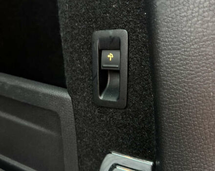 Сірий Фольксваген Пассат, об'ємом двигуна 1.97 л та пробігом 257 тис. км за 10300 $, фото 21 на Automoto.ua