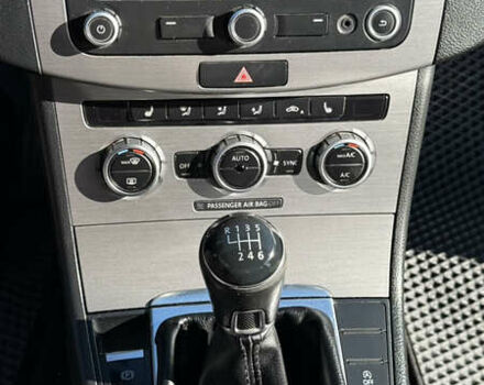 Серый Фольксваген Пассат, объемом двигателя 2 л и пробегом 322 тыс. км за 11200 $, фото 33 на Automoto.ua