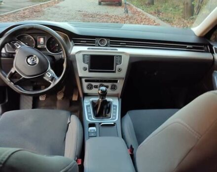 Сірий Фольксваген Пассат, об'ємом двигуна 1.6 л та пробігом 216 тис. км за 14800 $, фото 5 на Automoto.ua