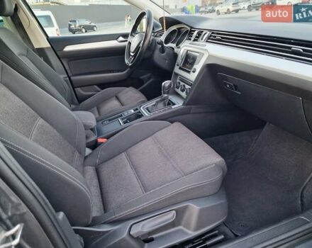 Сірий Фольксваген Пассат, об'ємом двигуна 1.97 л та пробігом 300 тис. км за 14200 $, фото 24 на Automoto.ua