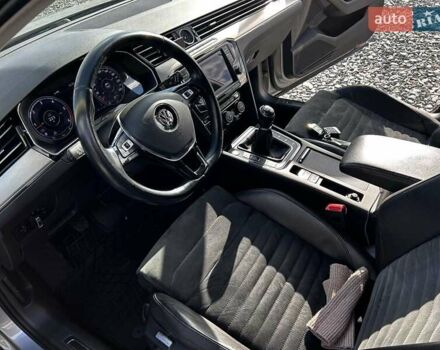 Сірий Фольксваген Пассат, об'ємом двигуна 0 л та пробігом 334 тис. км за 13200 $, фото 9 на Automoto.ua