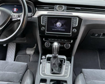 Серый Фольксваген Пассат, объемом двигателя 1.97 л и пробегом 326 тыс. км за 15999 $, фото 53 на Automoto.ua