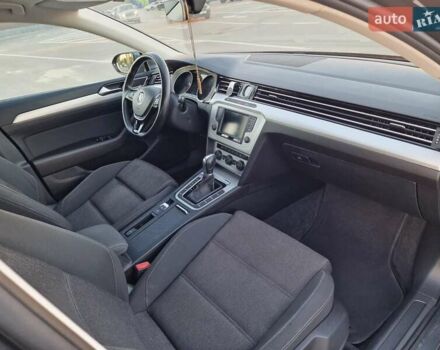 Сірий Фольксваген Пассат, об'ємом двигуна 1.97 л та пробігом 300 тис. км за 14200 $, фото 25 на Automoto.ua