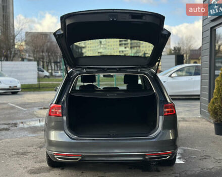 Серый Фольксваген Пассат, объемом двигателя 2 л и пробегом 370 тыс. км за 13999 $, фото 14 на Automoto.ua