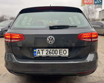 Серый Фольксваген Пассат, объемом двигателя 1.97 л и пробегом 218 тыс. км за 11800 $, фото 6 на Automoto.ua
