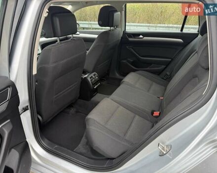 Серый Фольксваген Пассат, объемом двигателя 1.6 л и пробегом 325 тыс. км за 12200 $, фото 19 на Automoto.ua