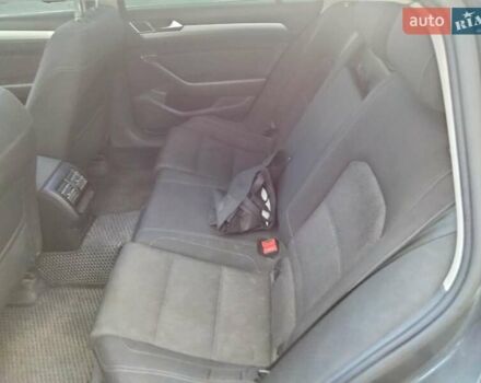 Серый Фольксваген Пассат, объемом двигателя 1.97 л и пробегом 329 тыс. км за 14800 $, фото 7 на Automoto.ua