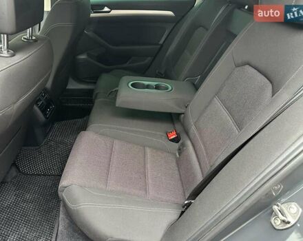 Сірий Фольксваген Пассат, об'ємом двигуна 2 л та пробігом 283 тис. км за 14990 $, фото 14 на Automoto.ua