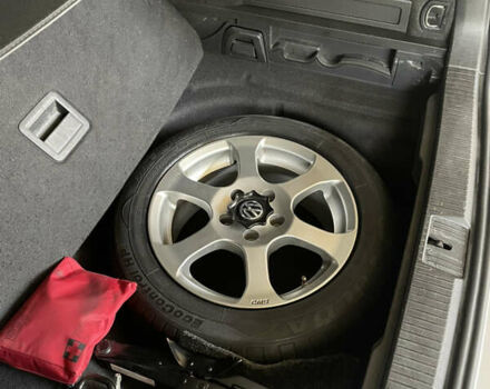 Серый Фольксваген Пассат, объемом двигателя 1.97 л и пробегом 326 тыс. км за 15999 $, фото 40 на Automoto.ua