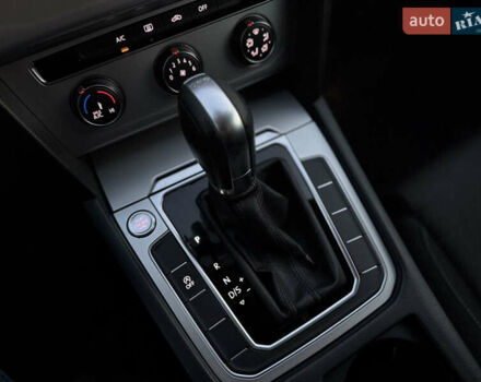 Серый Фольксваген Пассат, объемом двигателя 2 л и пробегом 256 тыс. км за 12800 $, фото 37 на Automoto.ua