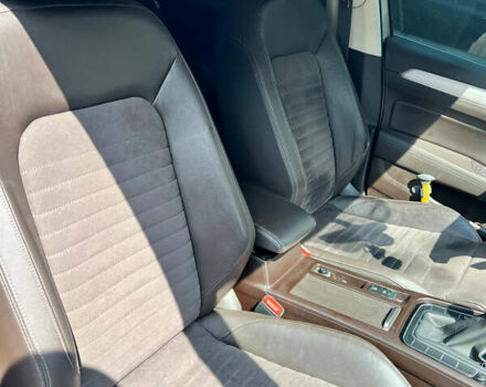 Серый Фольксваген Пассат, объемом двигателя 1.6 л и пробегом 305 тыс. км за 14000 $, фото 6 на Automoto.ua