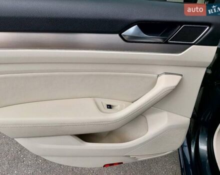 Сірий Фольксваген Пассат, об'ємом двигуна 1.97 л та пробігом 243 тис. км за 15500 $, фото 18 на Automoto.ua