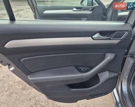 Серый Фольксваген Пассат, объемом двигателя 1.4 л и пробегом 219 тыс. км за 11600 $, фото 16 на Automoto.ua